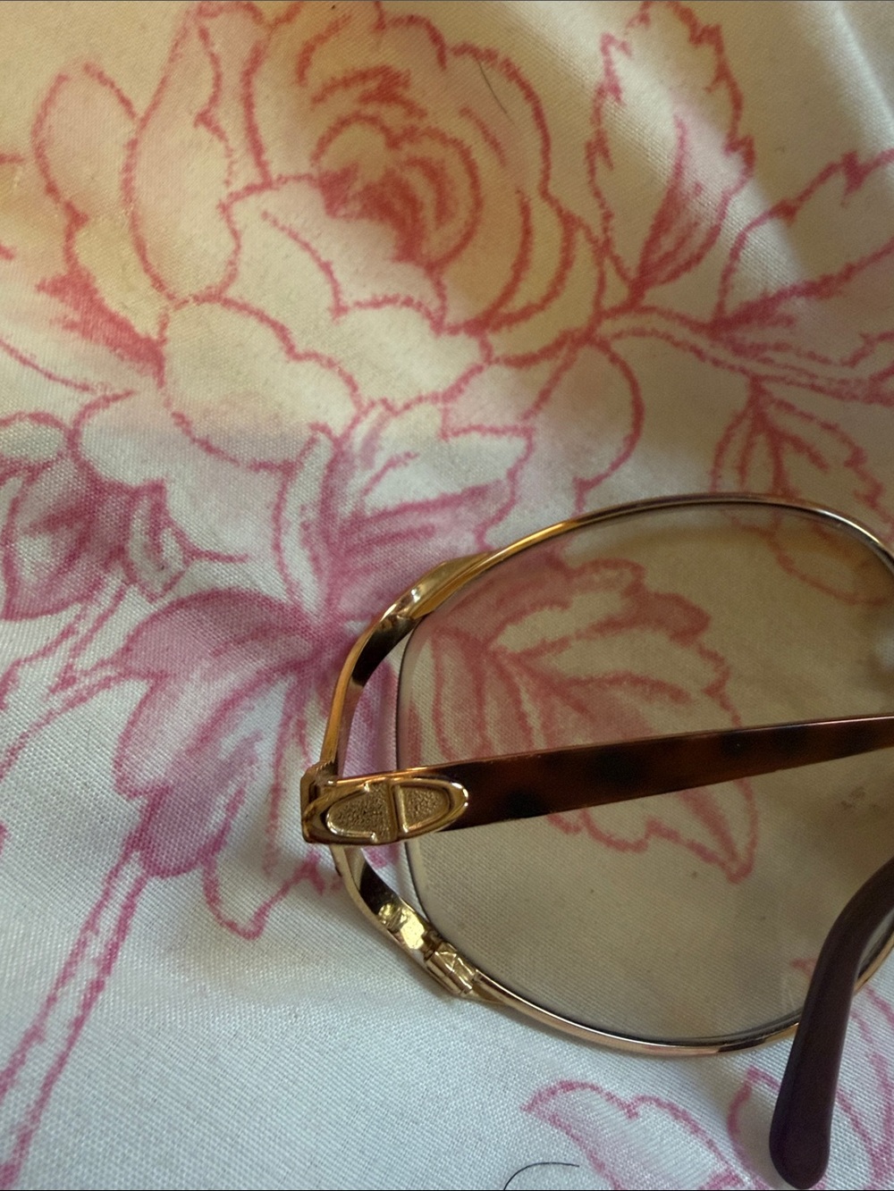 Dior Gold and Brown Gradient Aviator Glasses… contain RX lenses  1980’s vibe - Picture 3 of 6